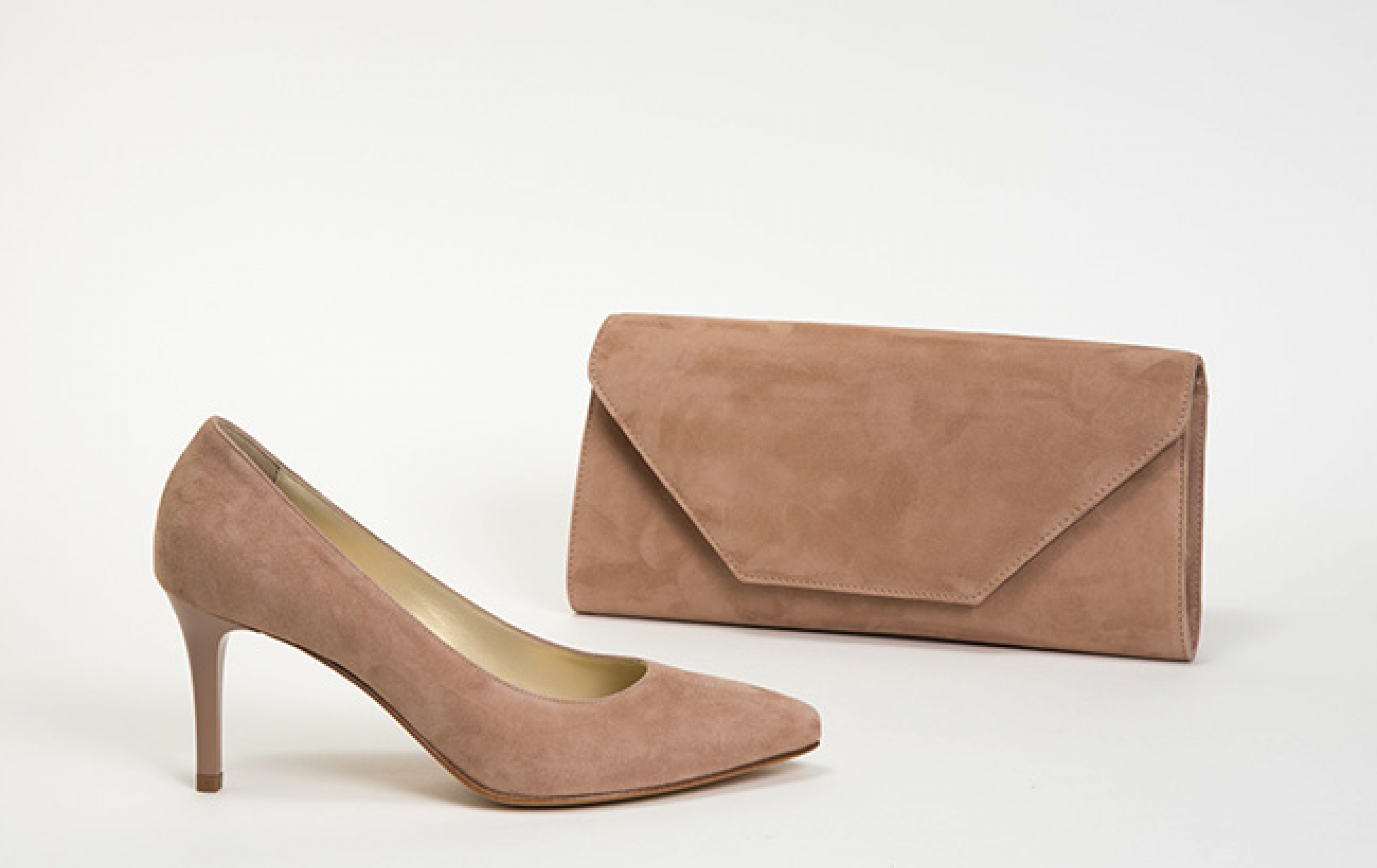 Pumps, sling backs & clutches