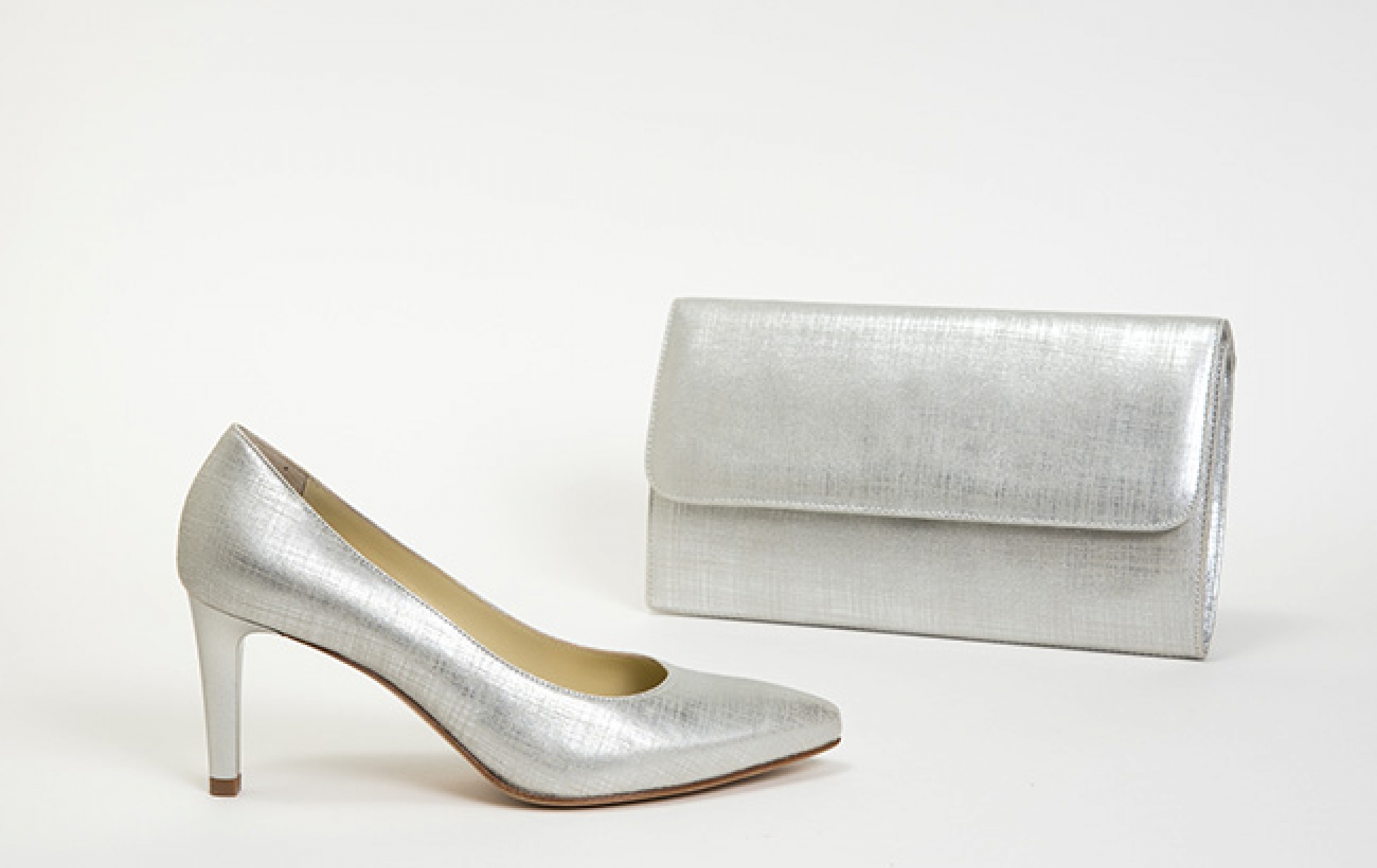 Pumps, sling backs & clutches